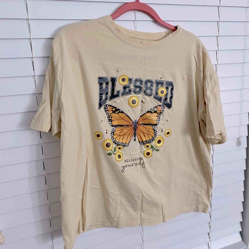 SHEIN Butterfly and Slogan Graphic Drop Shoulder Oversized Tee